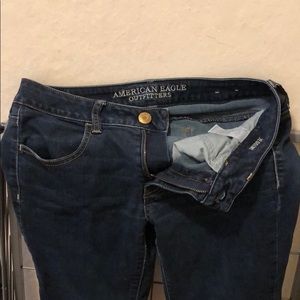 American Eagle Size 6 long Jeggings -super comfy